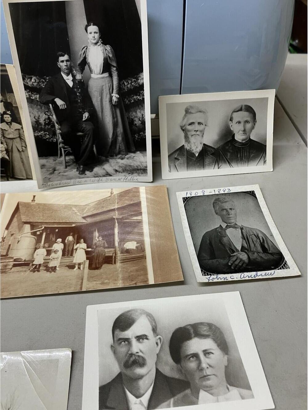 VTG Lot Of 40+ Photos From Late 1800’s-to 1930’s (same Family) - Picture 16 of 16